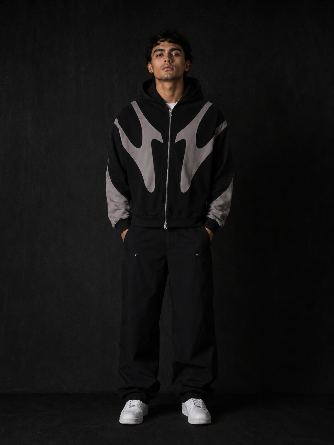 Phantom Hoodie™ | Premium Comfort for a Striking Look